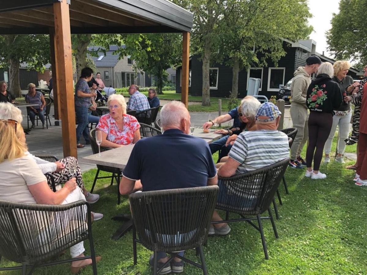 Villa Aan 'T Wiel Op Recreatiepark De Wielen 荷属圣马丁 外观 照片