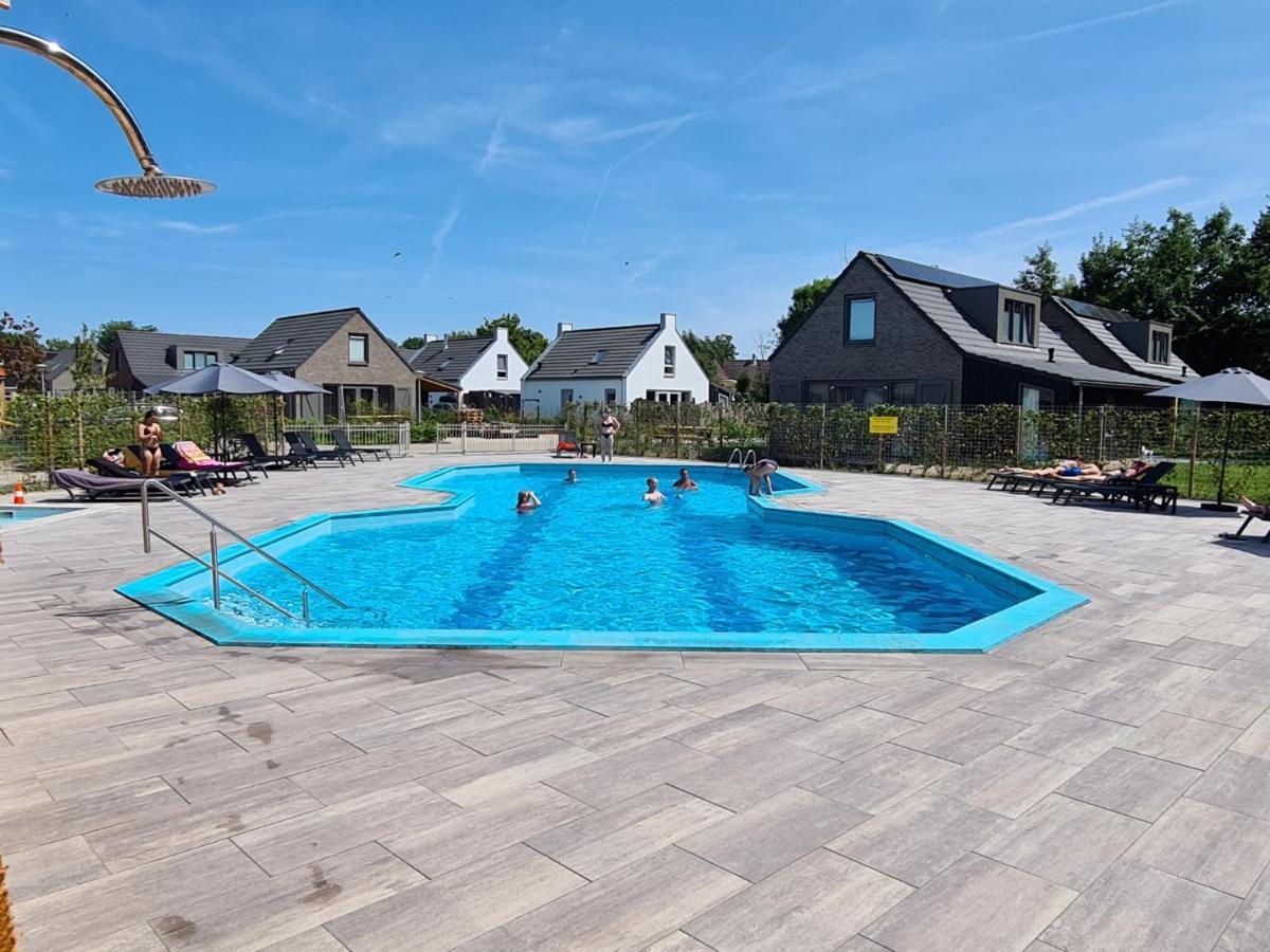 Villa Aan 'T Wiel Op Recreatiepark De Wielen 荷属圣马丁 外观 照片